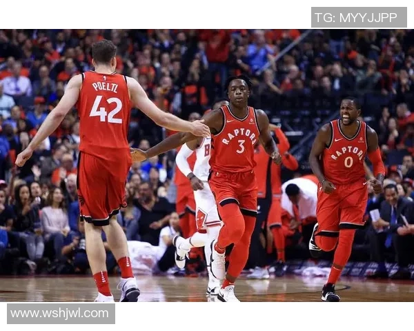 猛龙与雷霆激战三月十九场面火爆球迷热情高涨 猛龙与雷霆激战三月十九场面火爆球迷热情高涨