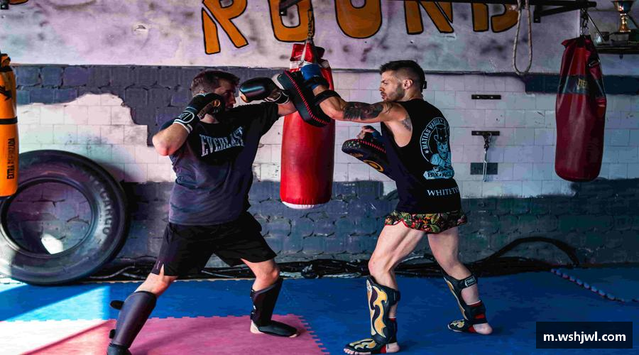 每一滴汗水，都在为成功铺路。